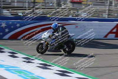 media/Aug-27-2022-Fastrack Riders (Sat) [[c588535105]]/Level 4/Session 1 Start Finish/